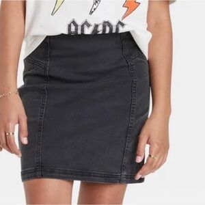 Art Class NWT Girl's Black Wash Denim Skirt - Size Large (10/12)